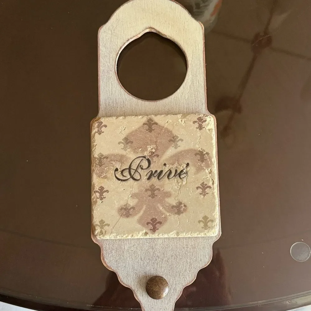 Prive’ Door Hanger Sign!